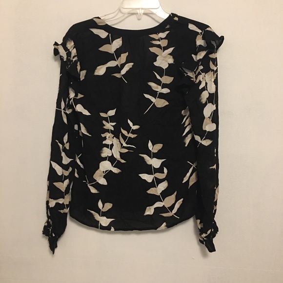 Floral Print Blouse with Ruffles high/low Small - Picture 2 of 11